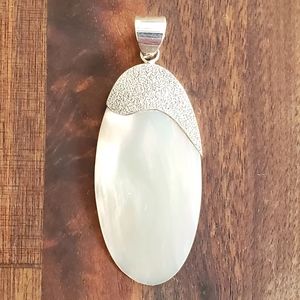 Sterling silver and shell necklace pendant